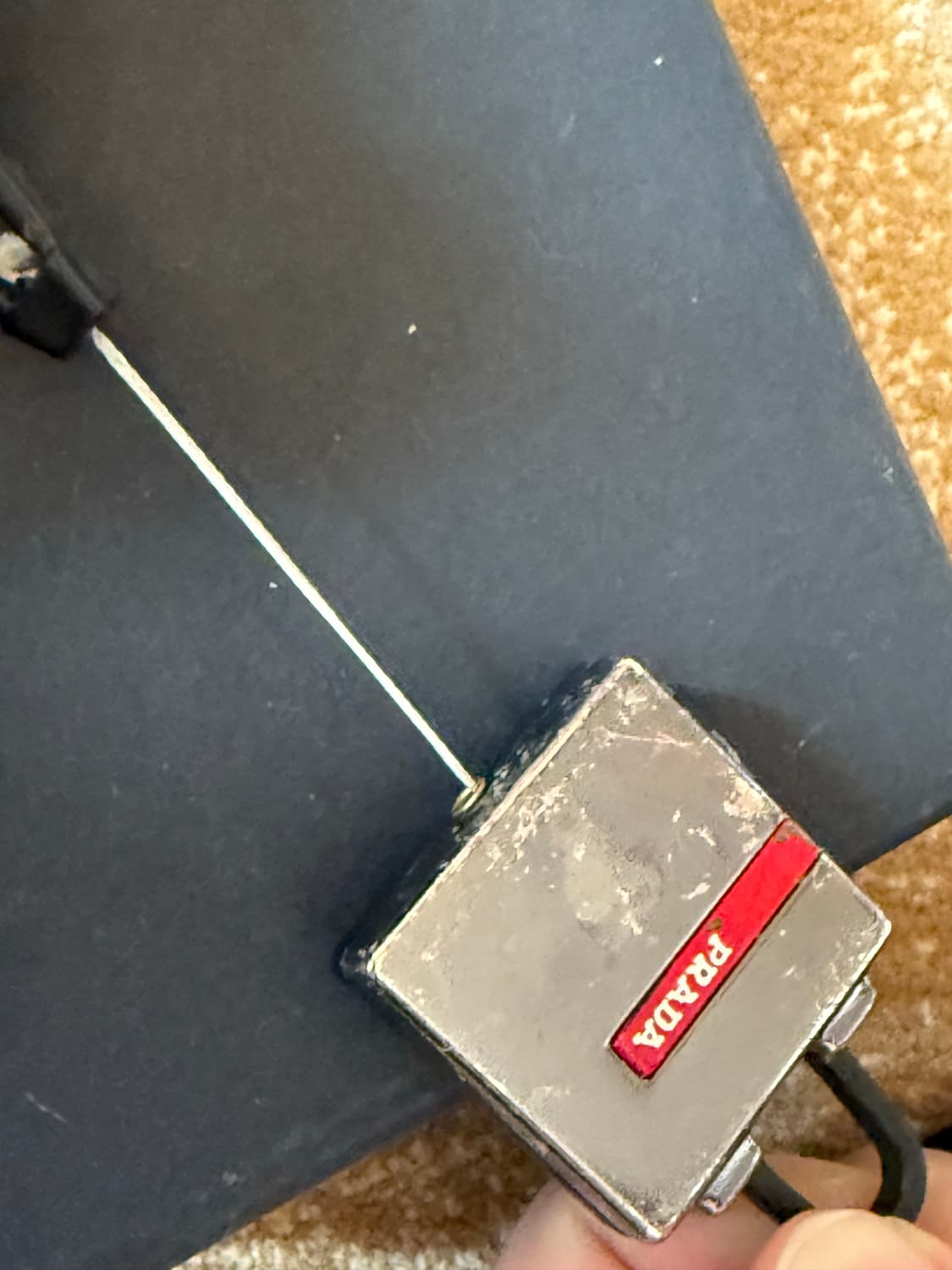 프라다 열쇠고리 상품이미지4