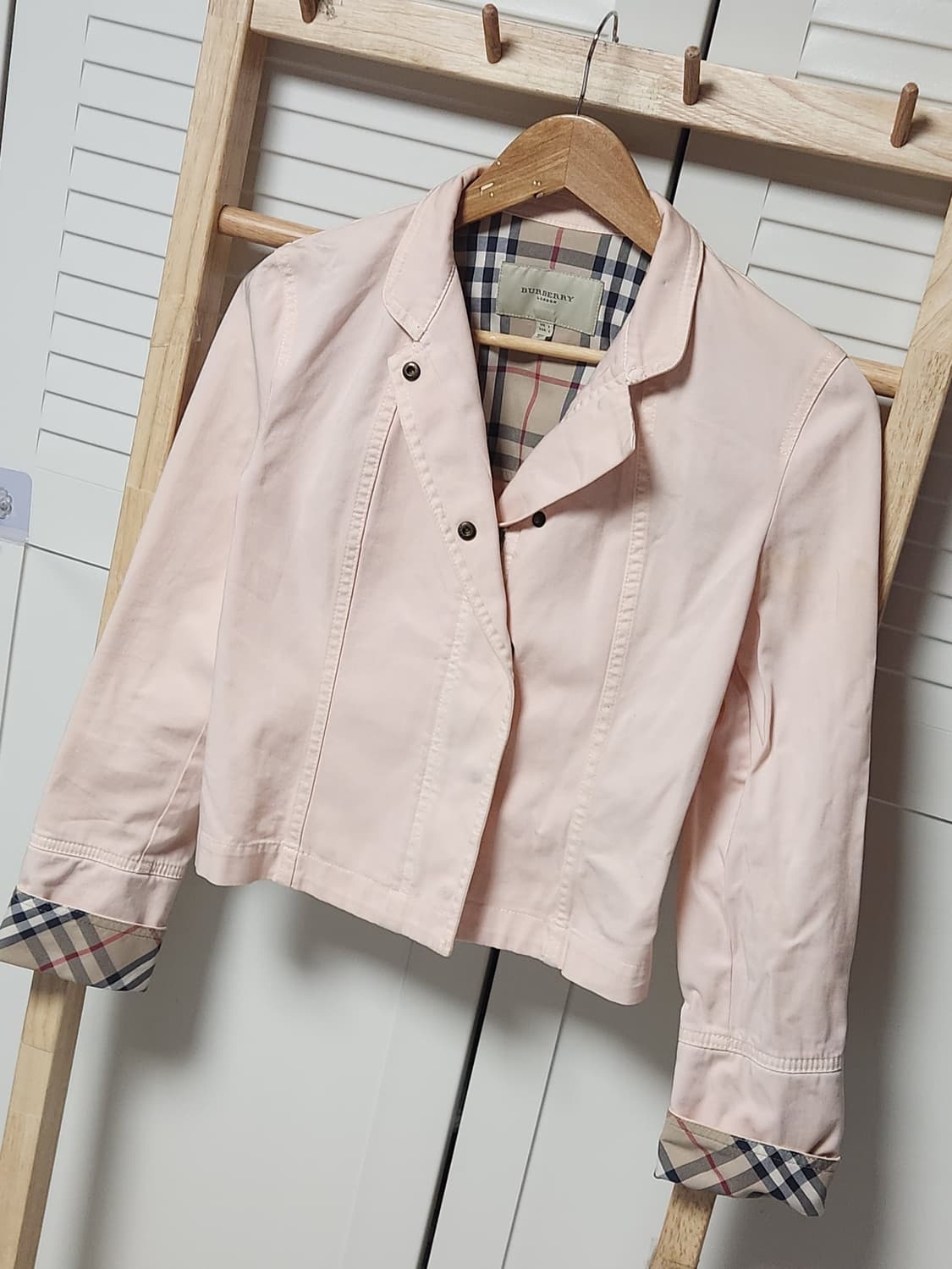버버리 딸기우유 블레이져 체크 크롭 자켓 상품이미지2