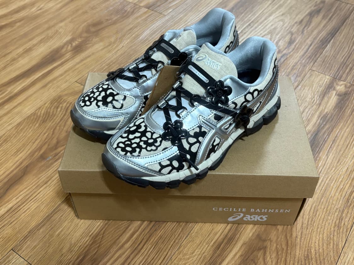 아식스 세실리에반센 젤카야노20 바닐라 실버 퓨어 상품이미지4