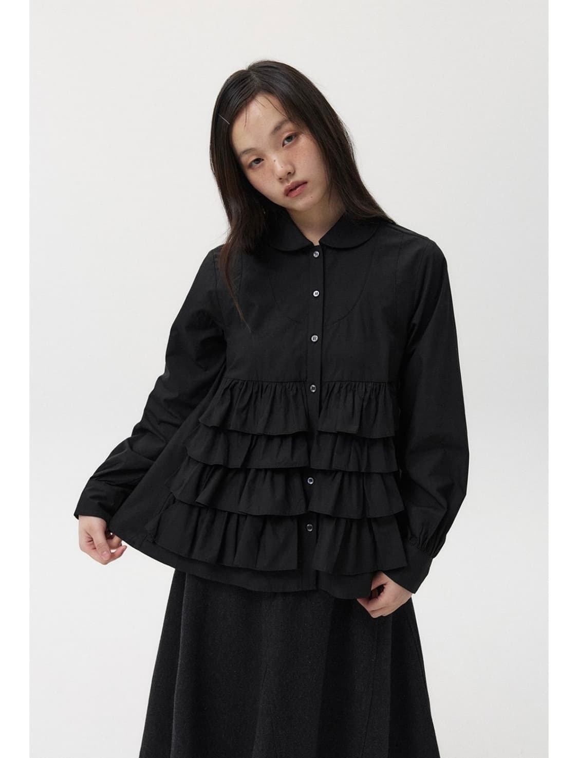 오헤시오 캉캉 프릴 블라우스 블랙 상품이미지1