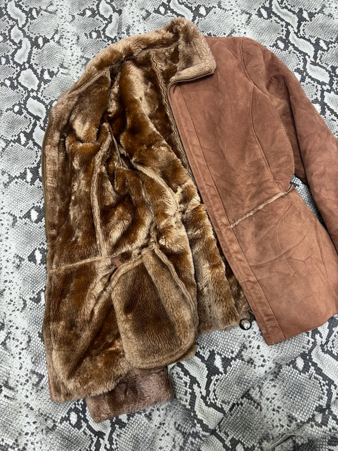 Minimal Design Fur Brown Jacket 상품이미지4