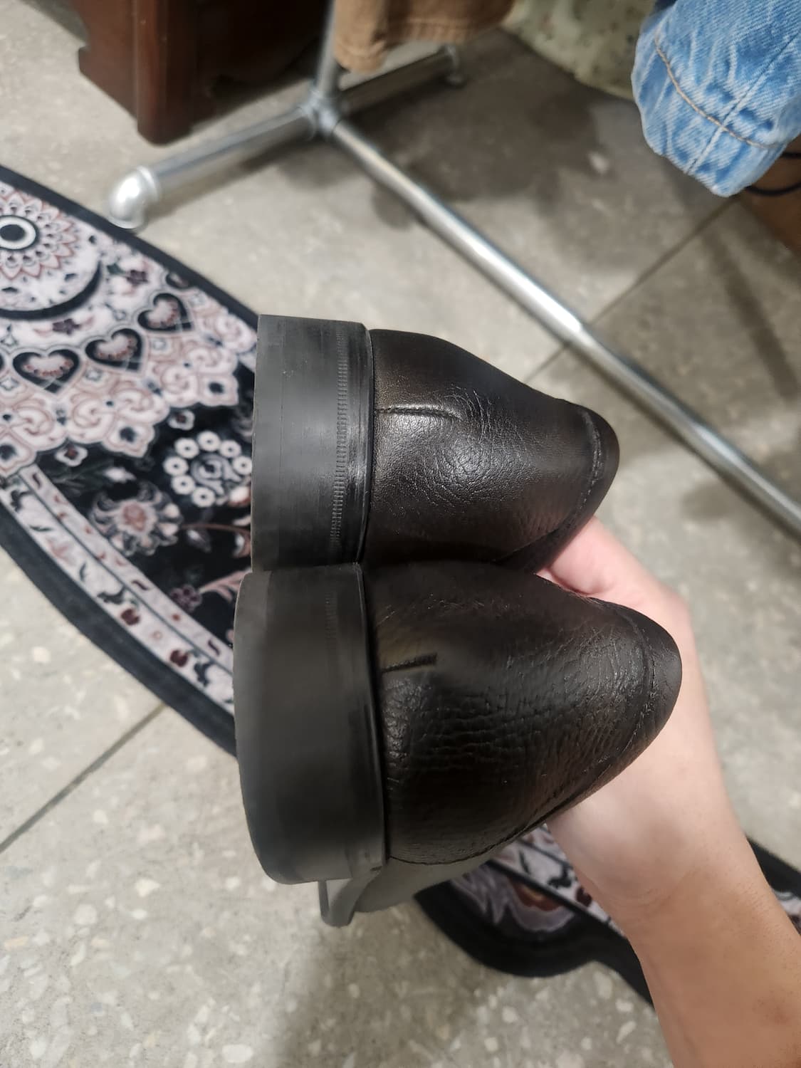 자라 리미티드 소가죽 로퍼 (42) 더로우 맛 상품이미지3