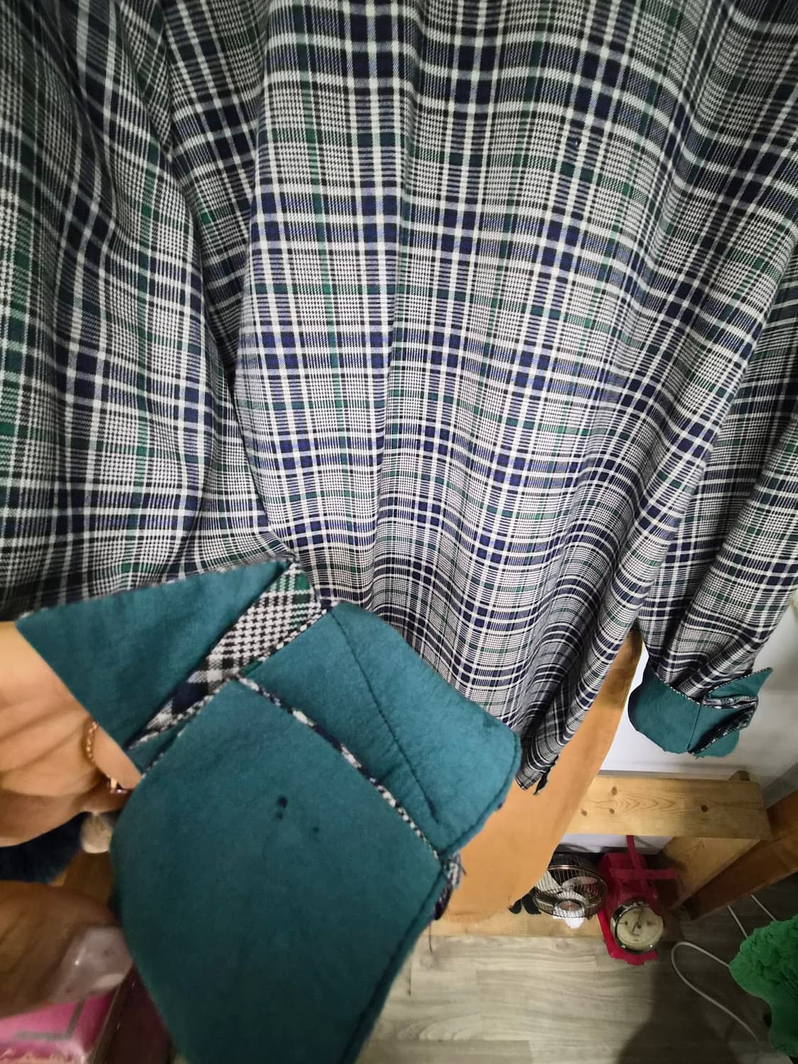 마인 프릴체크 블라우스 상품이미지3