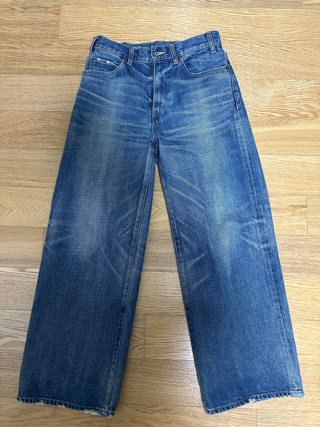 23FW 셀린느 플레어 서프 진 - 유니언 워시 데님 상품이미지1