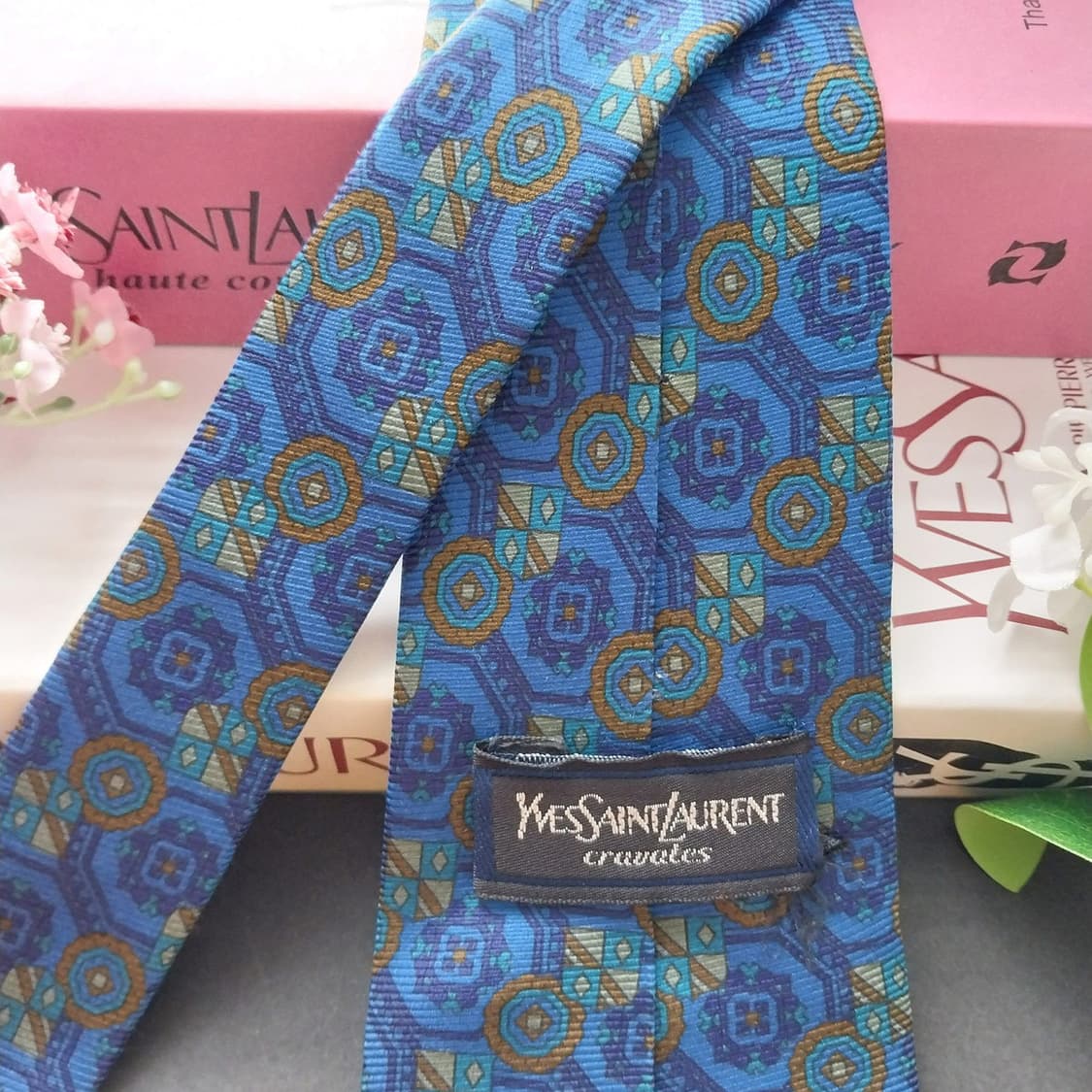 입생로랑 실크 블루 기하 패턴 넥타이 8.7cm A+~A등급 K1904
 상품이미지5