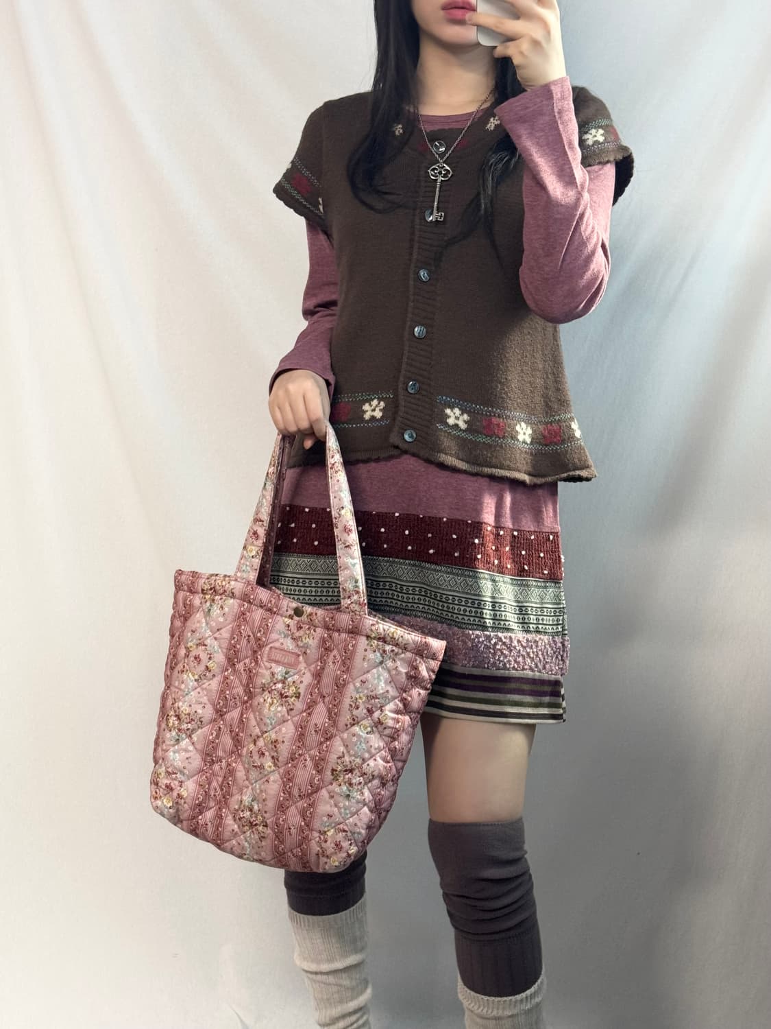 핑크하우스 플로럴 퀄티드 토트 백 상품이미지7