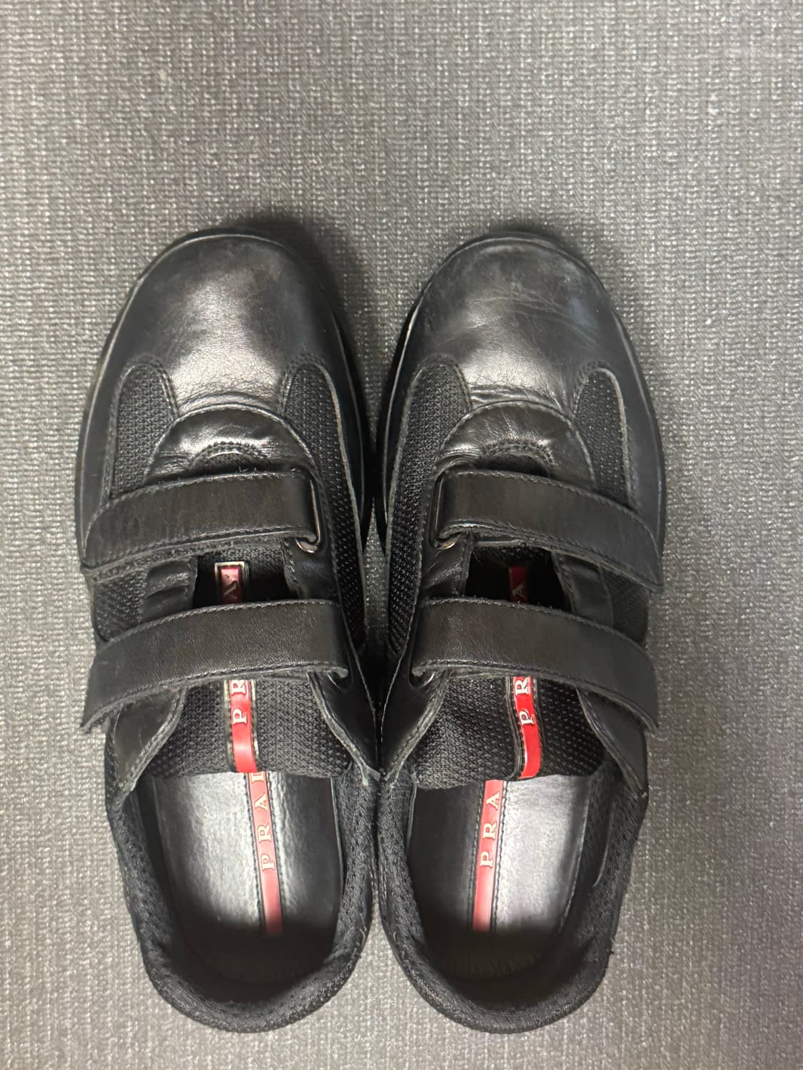 프라다 벨크로 스니커즈 상품이미지1