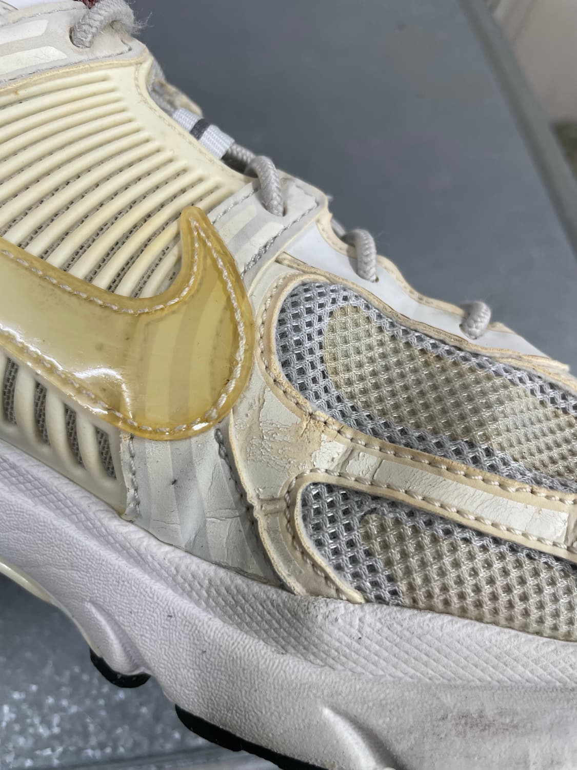 나이키 x 어콜드월 줌 보메로 5 스니커즈 290  상품이미지8