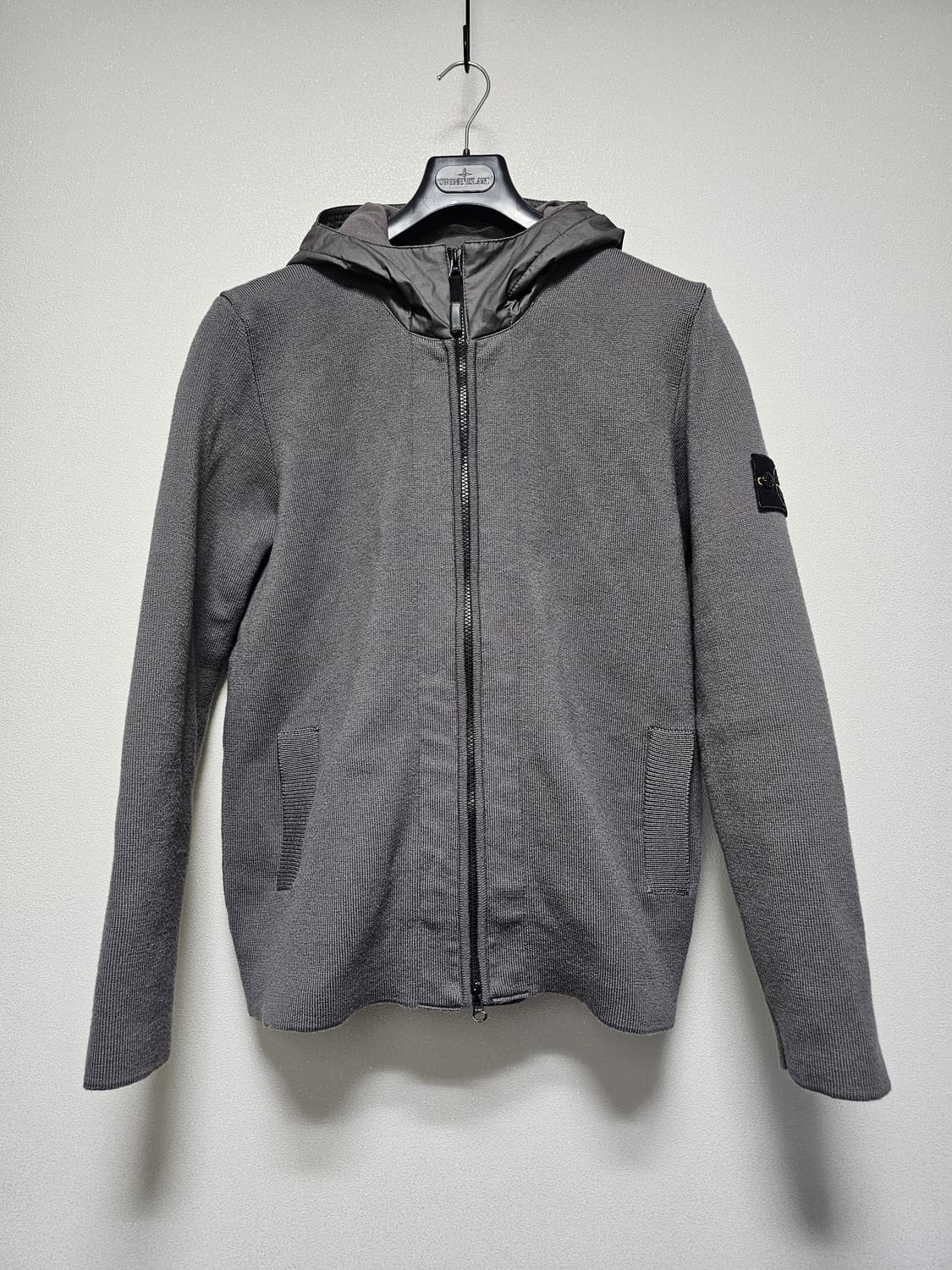 스톤아일랜드 깔깔이 내피 니트 패딩 상품이미지1