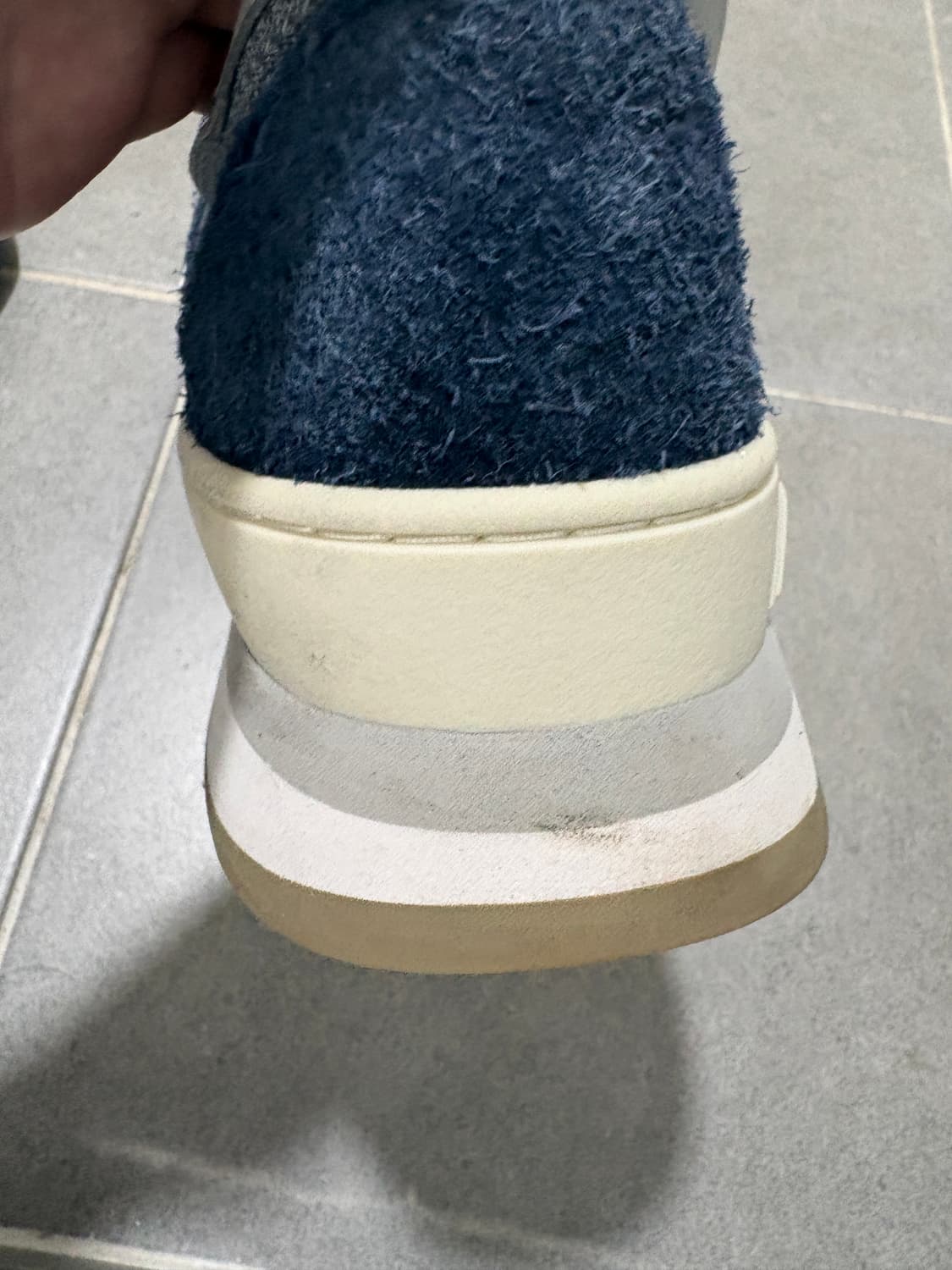 뉴발란스 x 칼하트 WIP 990v1 상품이미지4