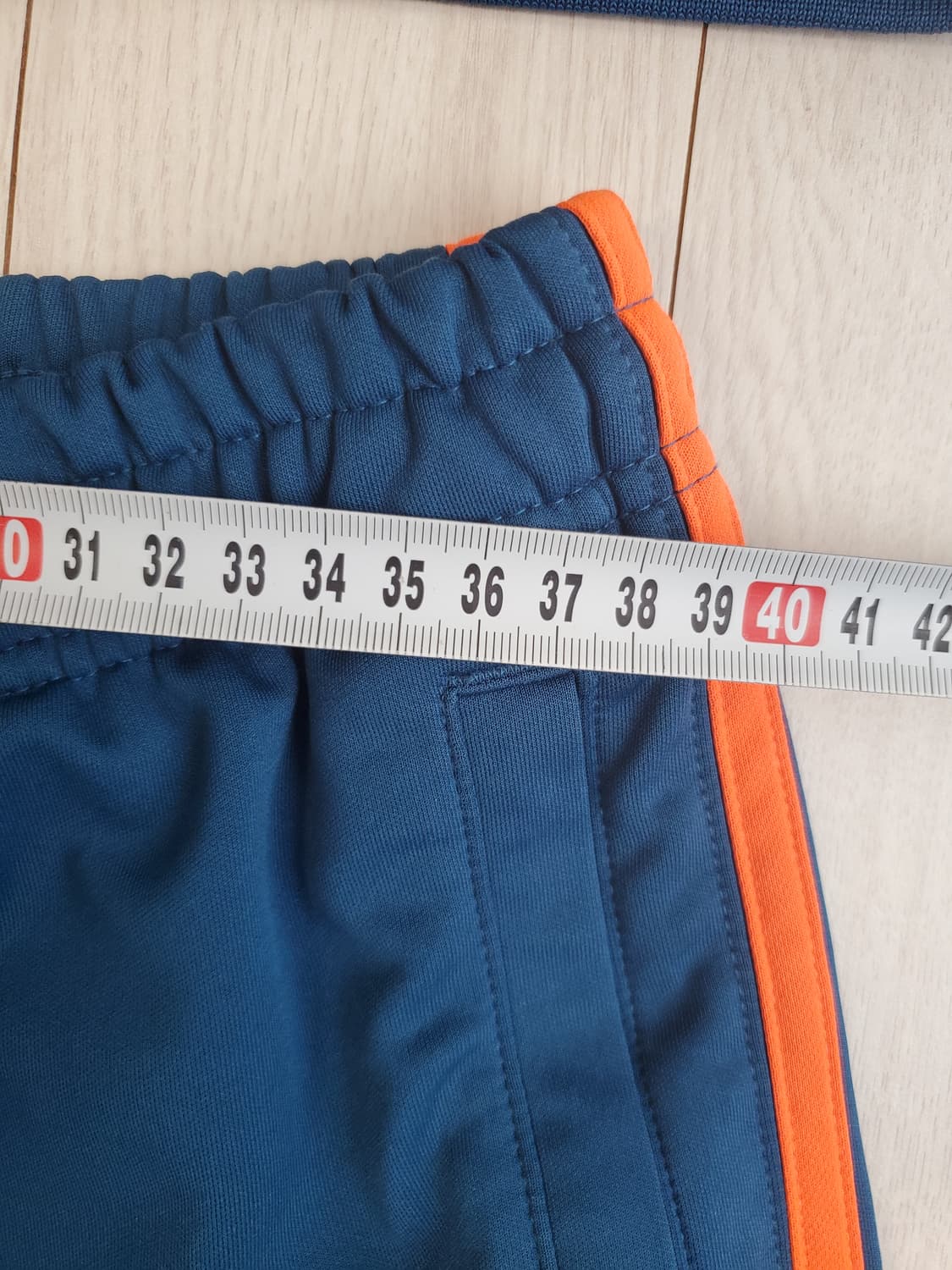 아디다스 마샬아츠 트레이닝복 세트 사이즈105(xl)

사진상 바지 로고 상품이미지4