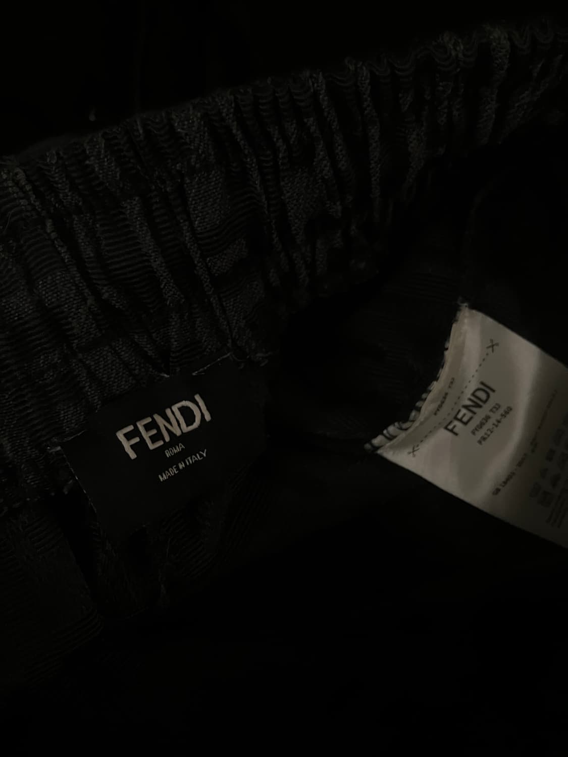 펜디 반 바지 하자품 L size 상품이미지3