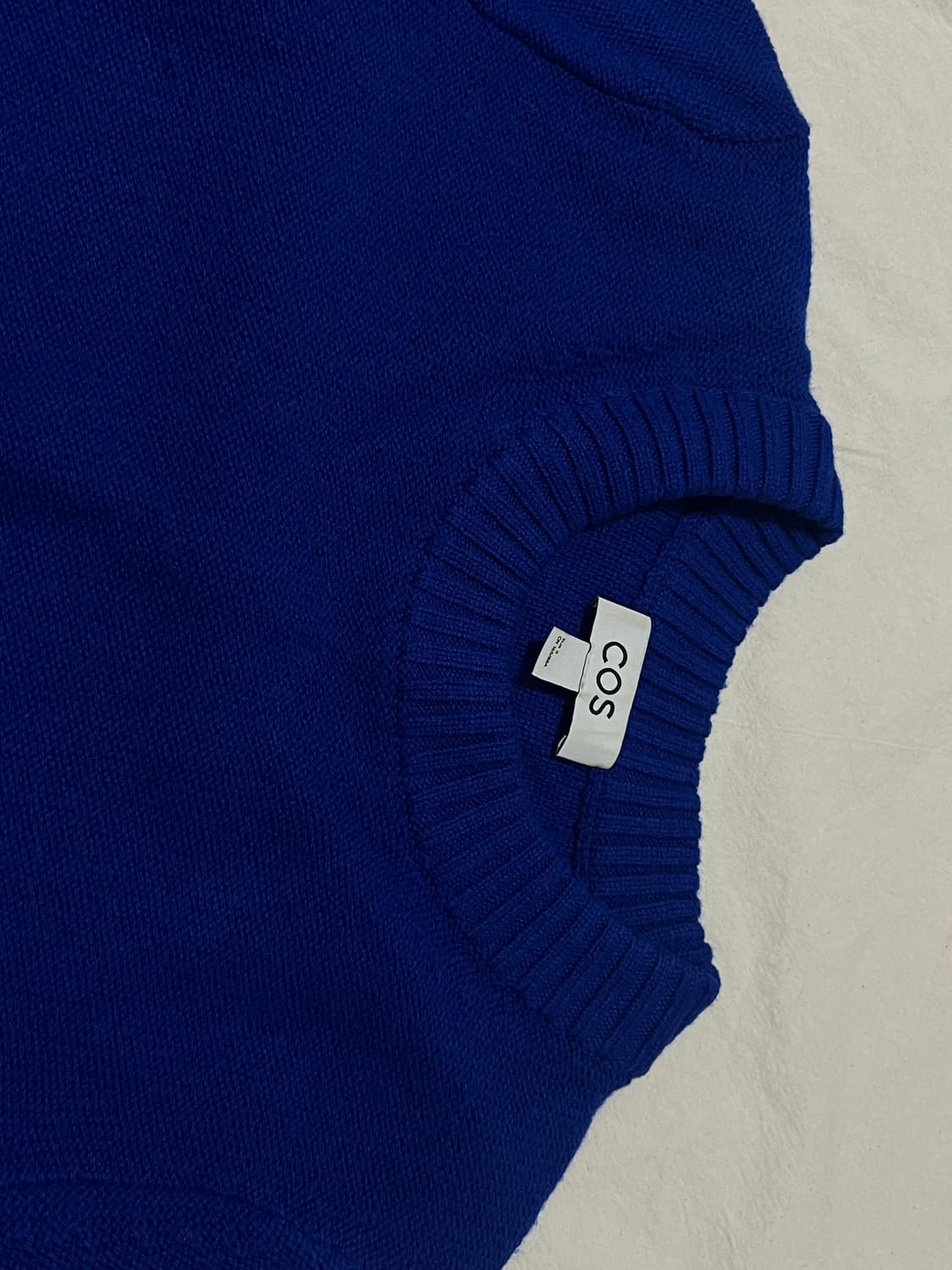 Cos 코스 크롭 울 니트 상품이미지3