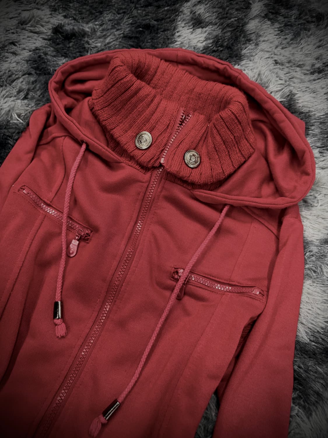 Cecil McBee 레드 Y2K 은장단추 후드집업 상품이미지3