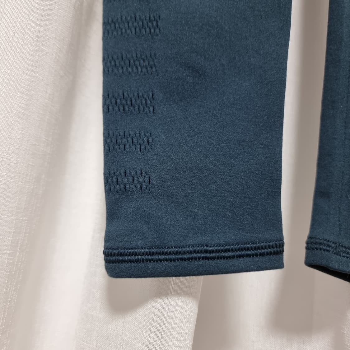 룰루레몬 사이드 펀칭 시스루 디자인 레깅스 (8 사이즈) 상태최상/1회착 상품이미지5