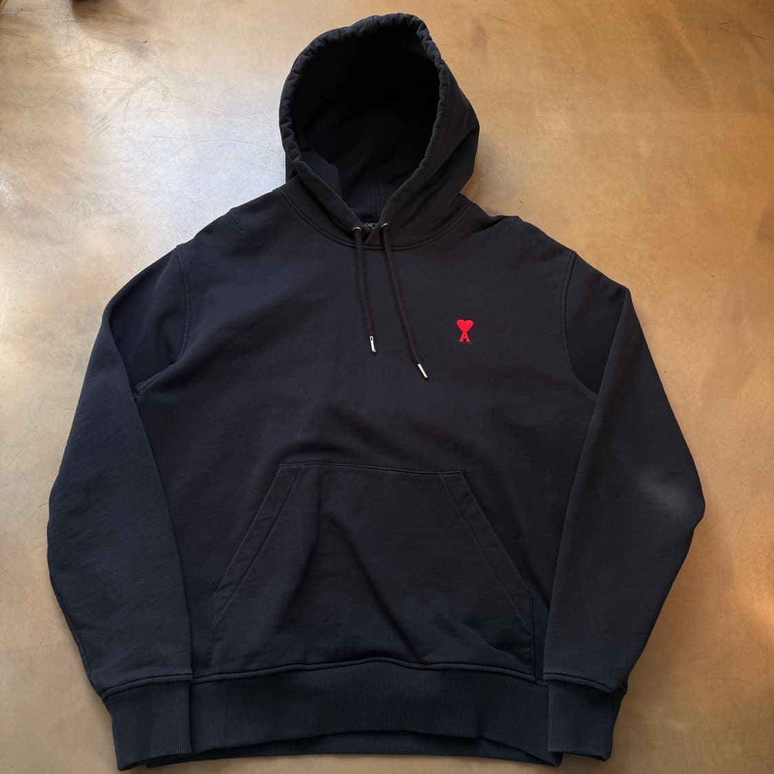 AMI 스몰 하트 로고 후드티 상품이미지1