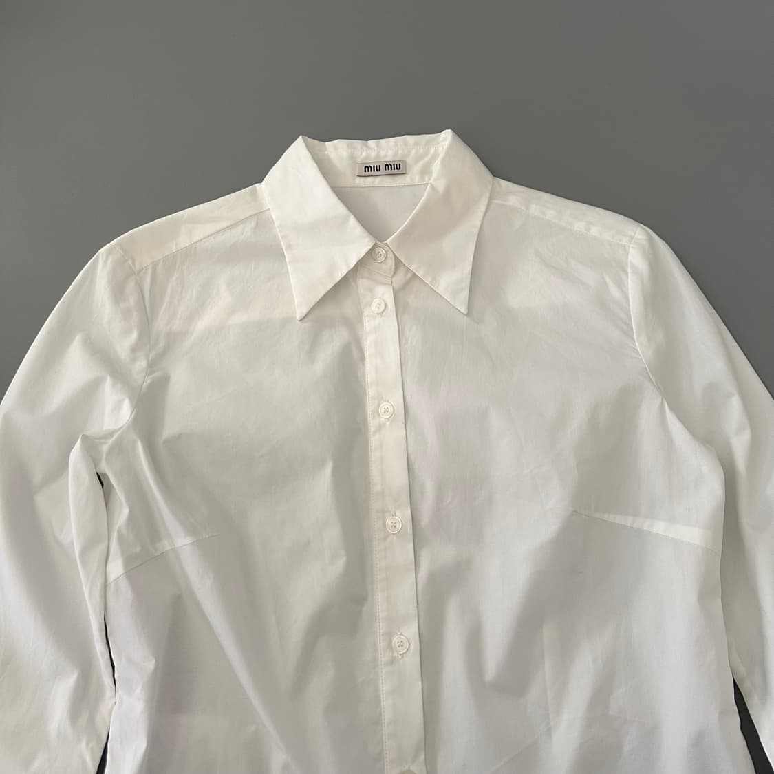미우미우 miu miu 소매 디테일 셔츠 상품이미지2