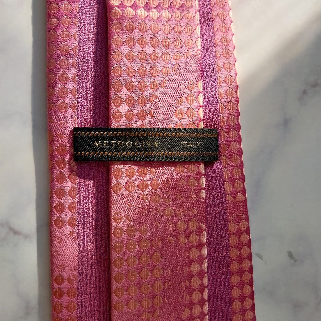 메트로시티 인디핑크 자카드 패턴 넥타이 8.6cm A+등급 K2004
 상품이미지9