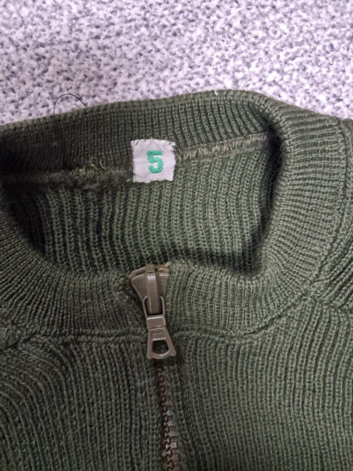 스웨덴군 니트집업 상품이미지2