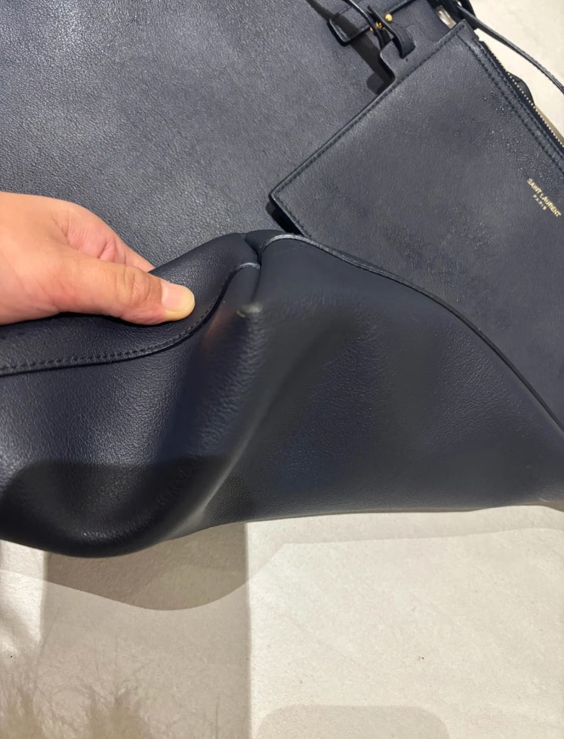 생로랑 토트백 상품이미지4