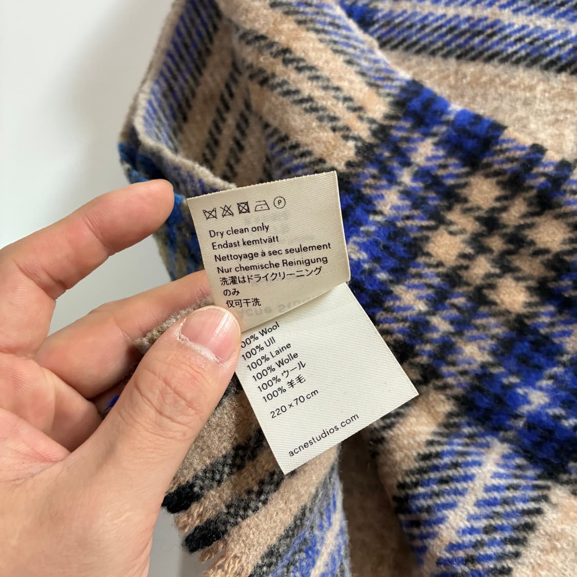 아크네 스튜디오 머플러 상품이미지5