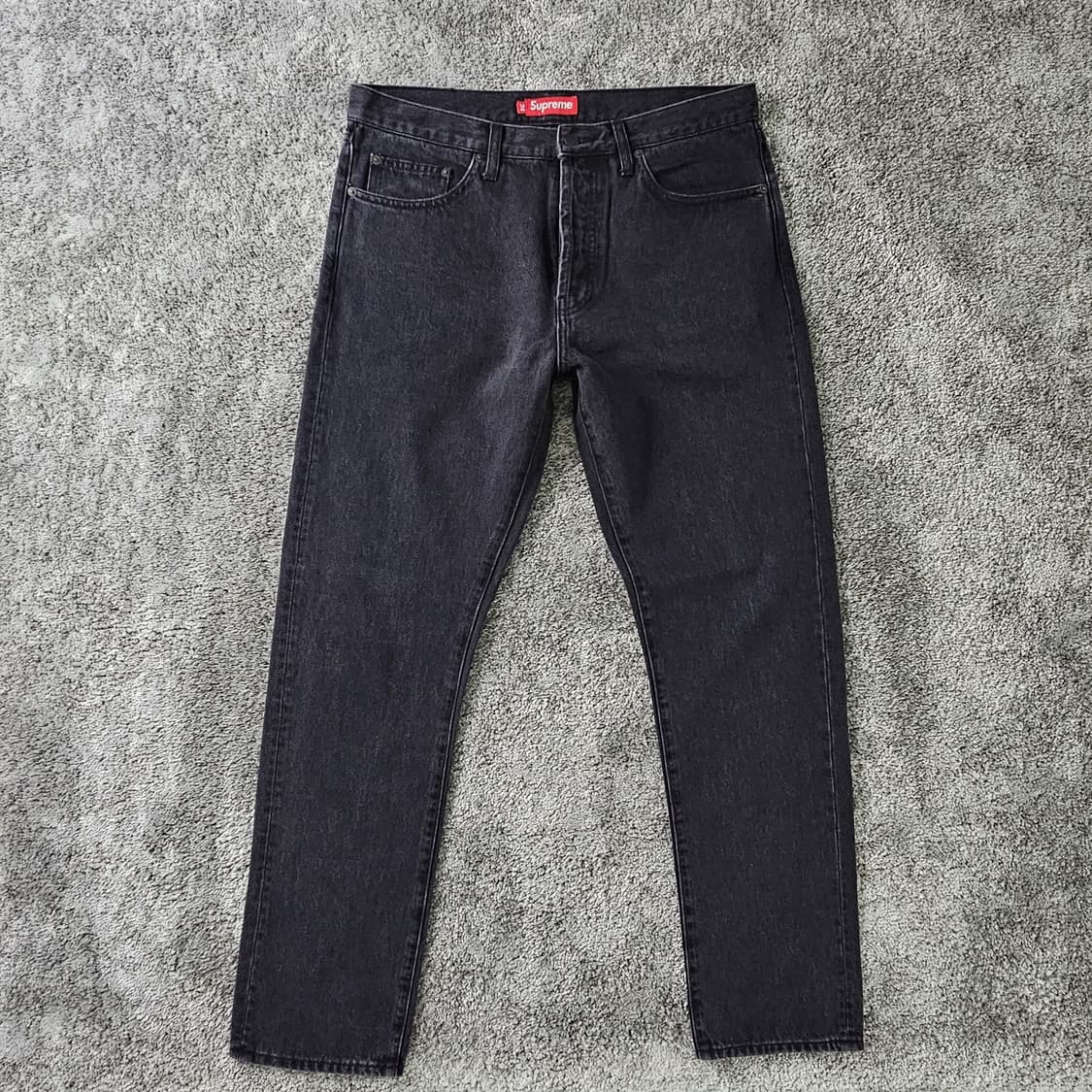 Supreme 블랙 데님 팬츠 상품이미지1