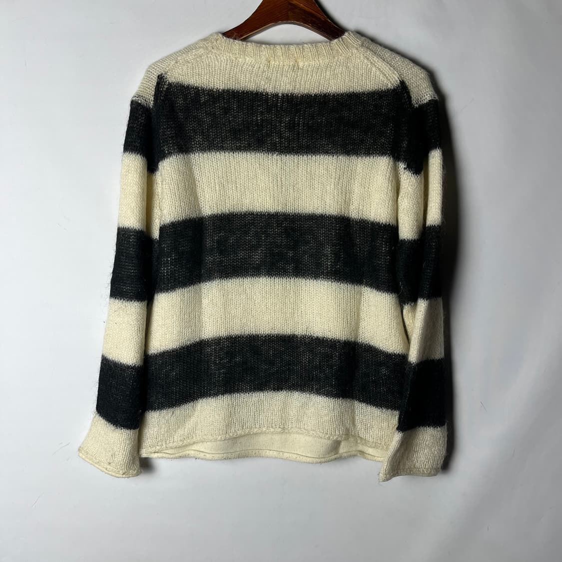 [Spinash] 스컬 시스루 스트라이프 모헤어 니트 상품이미지2