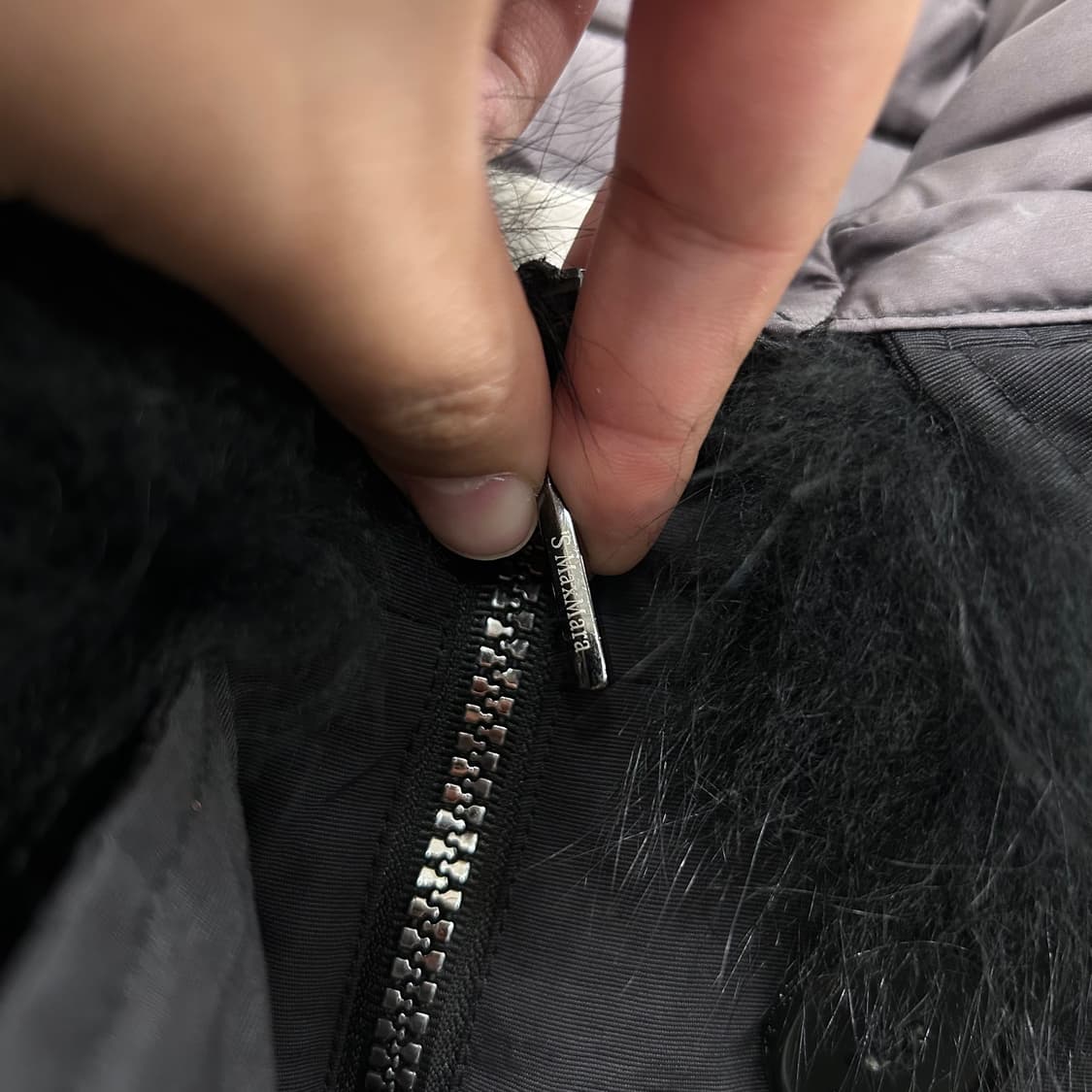 막스마라 덕다운 폭스헤어 후드 롱 패딩 상품이미지5