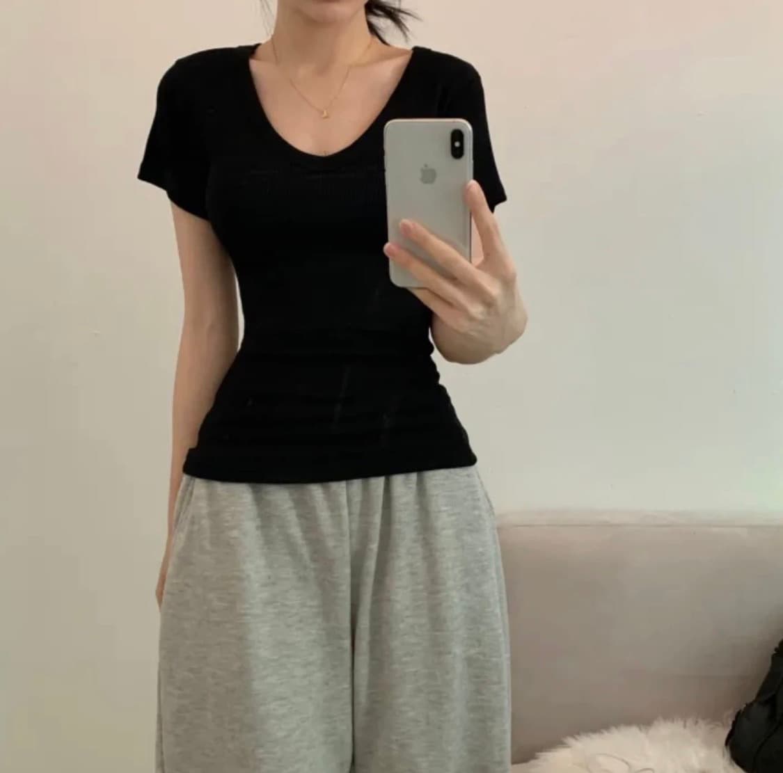 이브닝 커버 모달 비비 브이넥 기본 이너 반팔티 상품이미지1