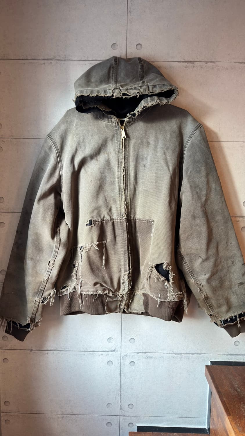 빈티지 트래시드 Carhartt 액티브 재킷 상품이미지1