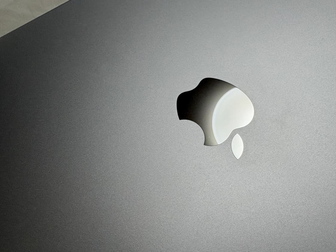 급처)맥북 에어 15인치 M2 8GB/256GB 실버 상품이미지7