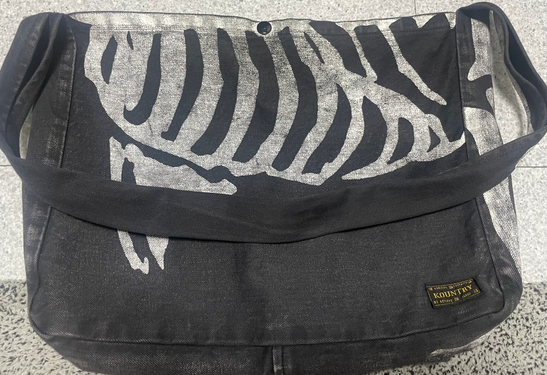 캐피탈 14oz 데님 본 북 백 상품이미지1