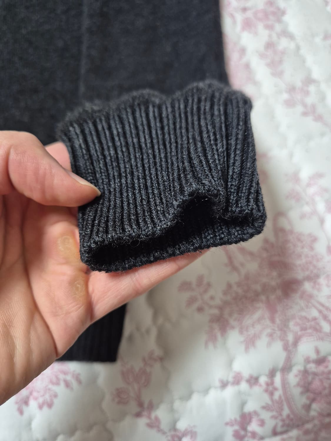 한글택 스톤아일랜드 니트 95-M 블랙 상품이미지4