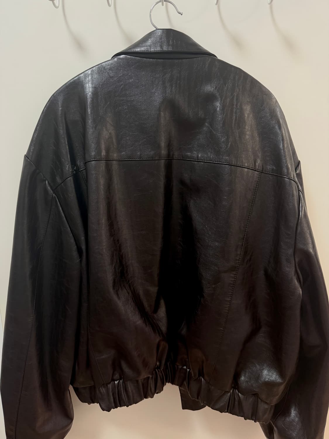 르마드 오버핏 절개 포켓 비건레더 자켓 - 브라운 상품이미지5