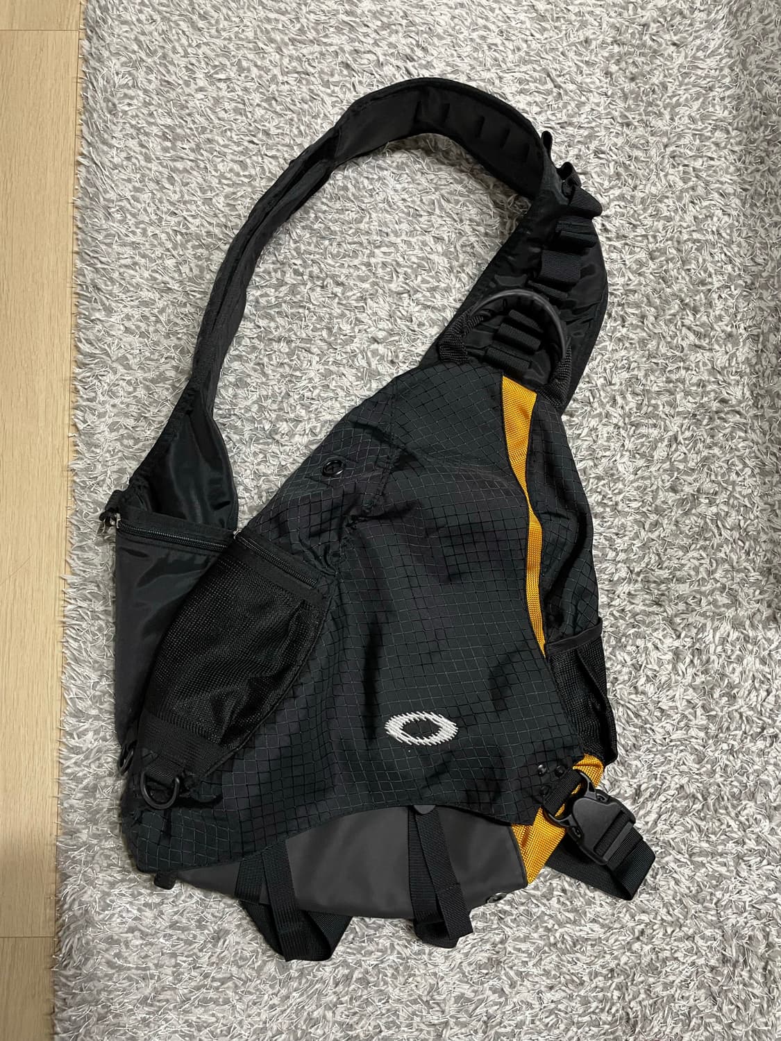 (Oakley)오클리 테크 슬링백 크로스백 백팩 가방 상품이미지1