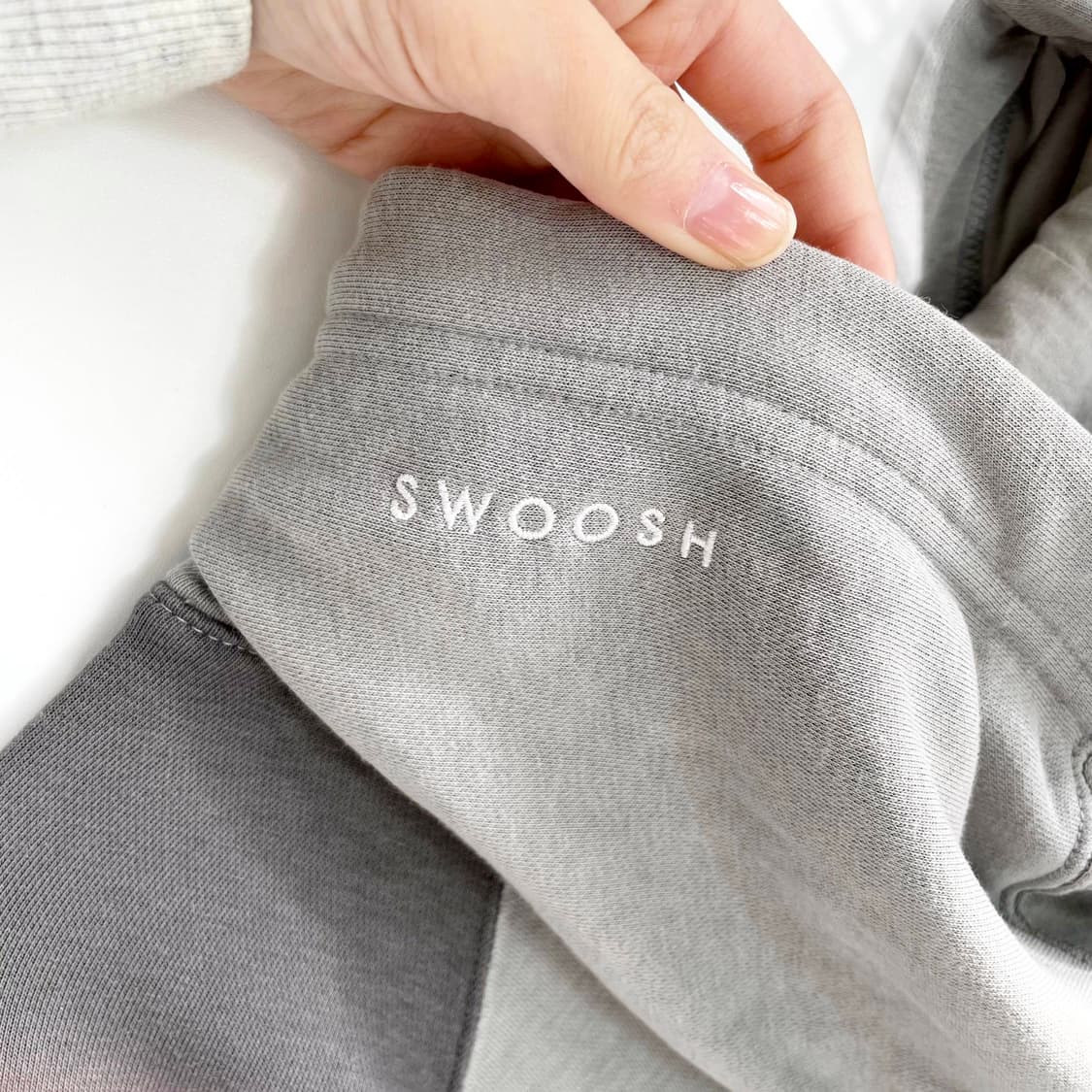 A2  나이키  스포츠웨어 스우시 풀오버 후디 110사이즈 상품이미지5