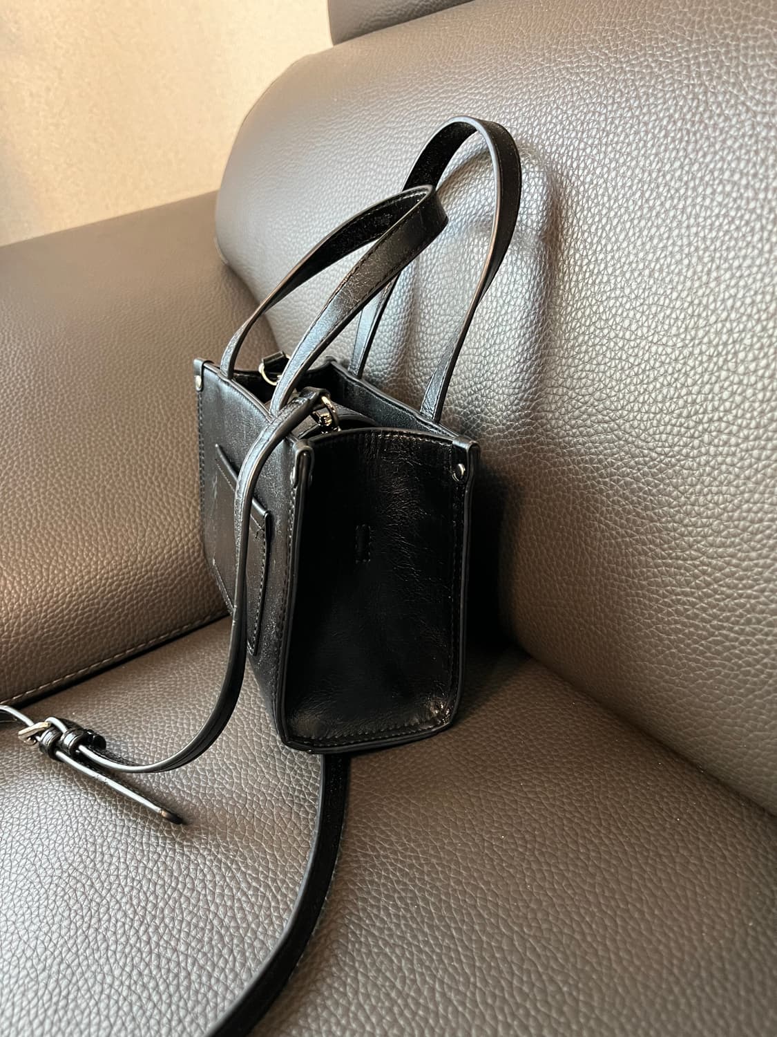 질바이질스튜어트 블랙 미니 크로스백 상품이미지3