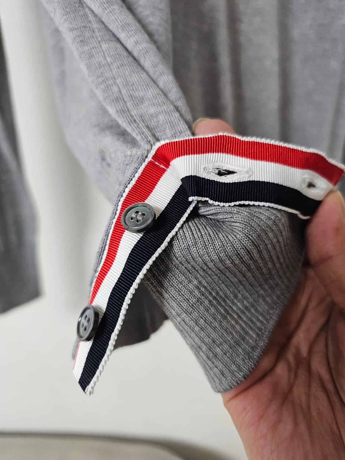 톰브라운 메리노울 4바 니트(3/100/정품/새상품급) 상품이미지5