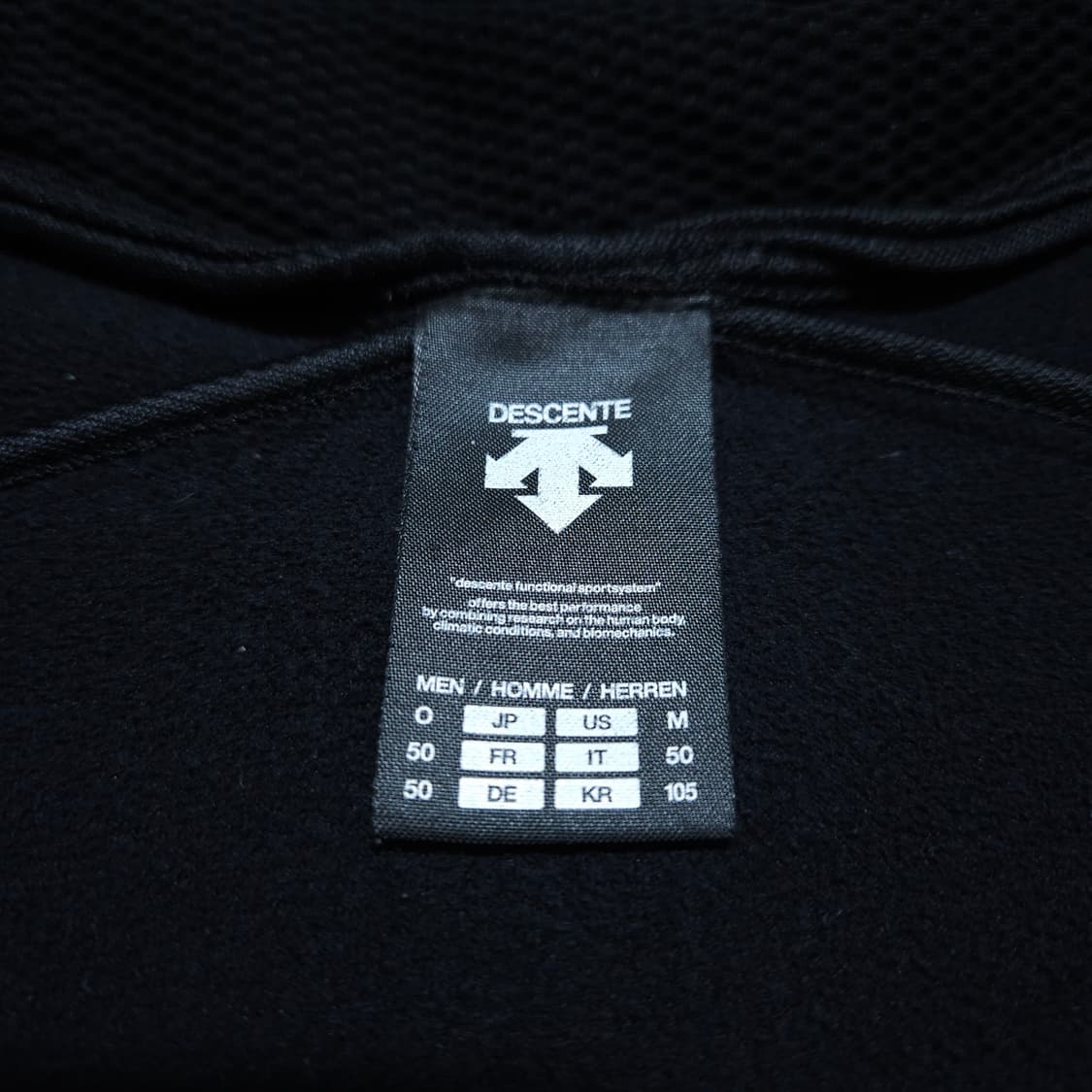 데상트)105 남자 하이브리드 후드집업 / 왕눈이샵 상품이미지8