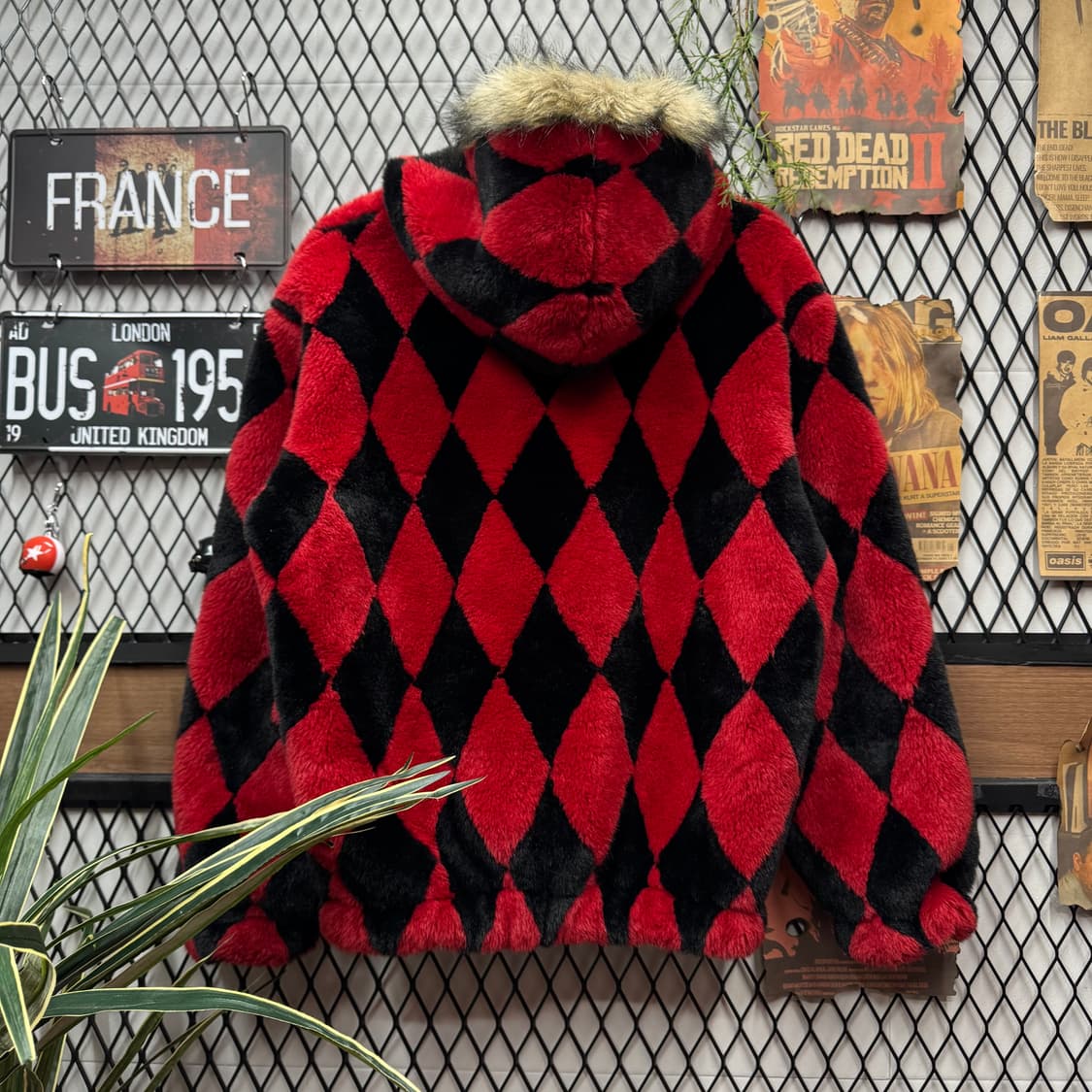 18F/W 슈프림 다이아몬드 아가일 패턴 퍼자켓 레드 블랙 상품이미지2