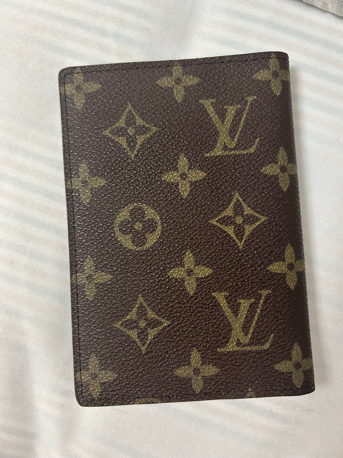 루이비통 여권지갑 상품이미지1