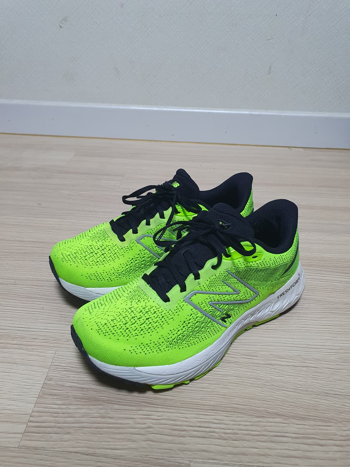 뉴발란스 880 프레쉬폼 운동화 255 상품이미지4