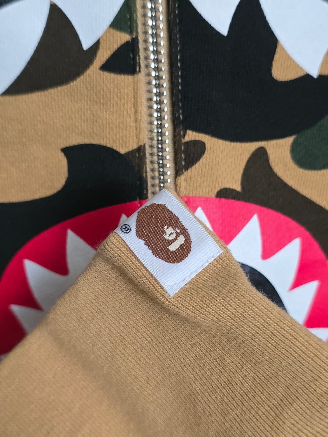 베이프 샤크 크루넥(황계) 상품이미지4