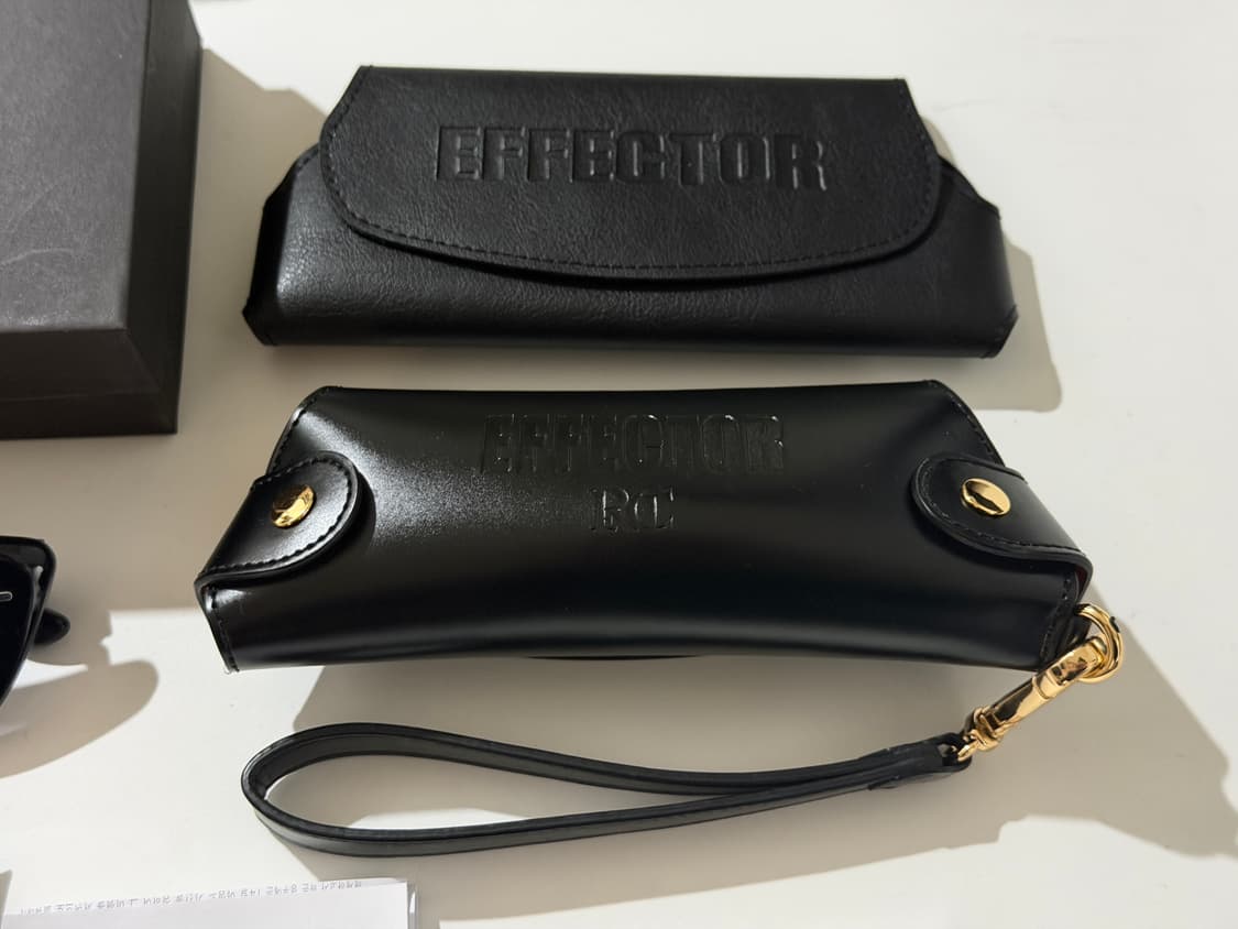 렉토 이펙터 BESSETTE (BLACK/DARK GREY) 팝니다 상품이미지5