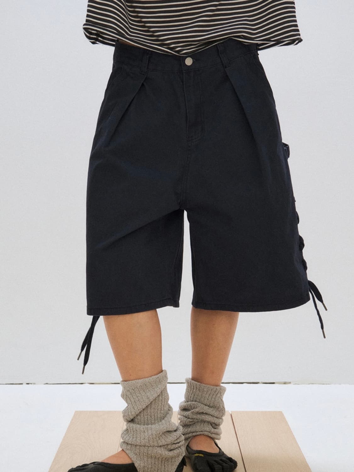 플리즈프로젝트 LACE-UP BERMUDA PANTS, NAVY 상품이미지1