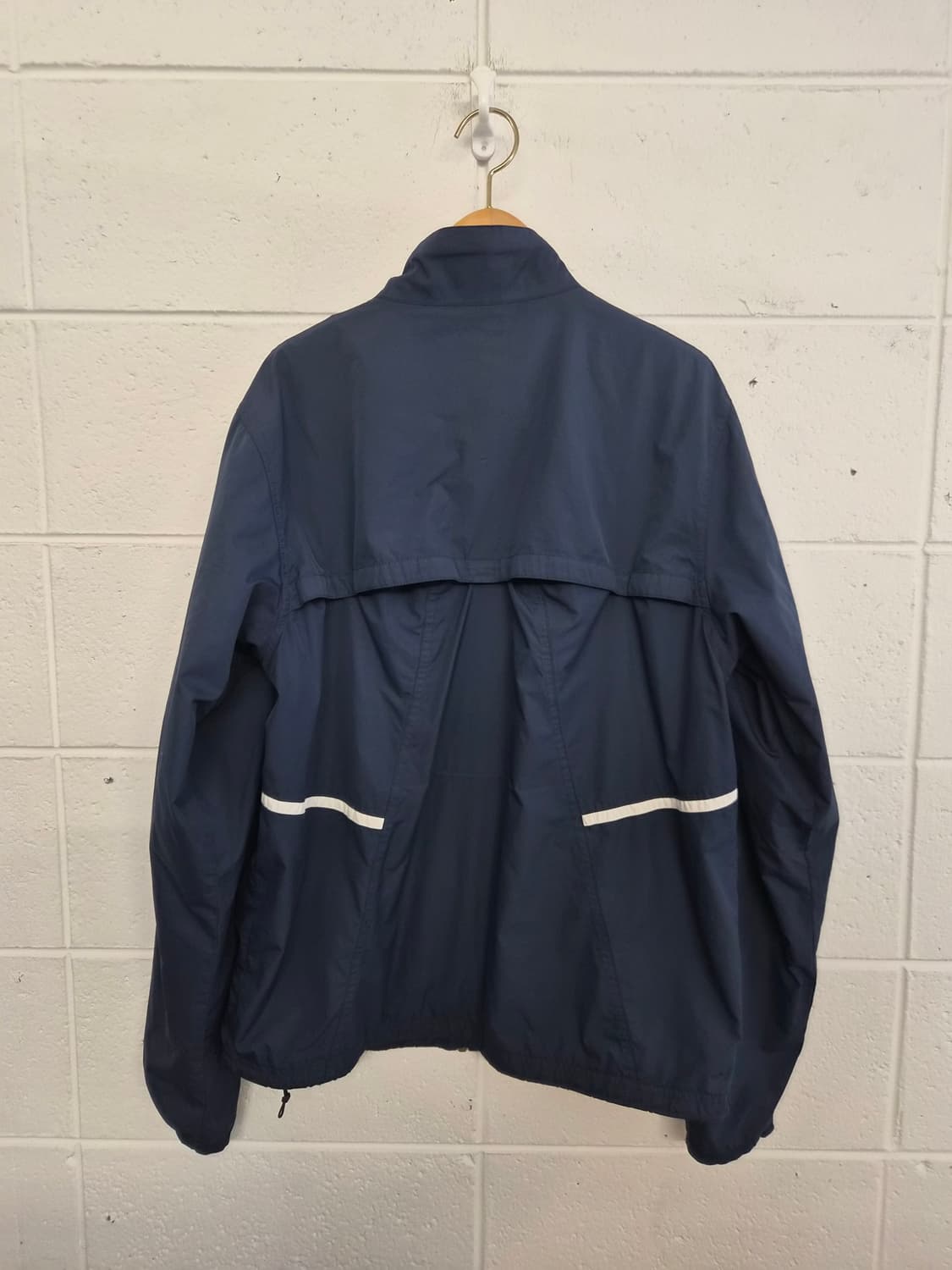 L) 나이키 경량 바람막이 팝니다 상품이미지2