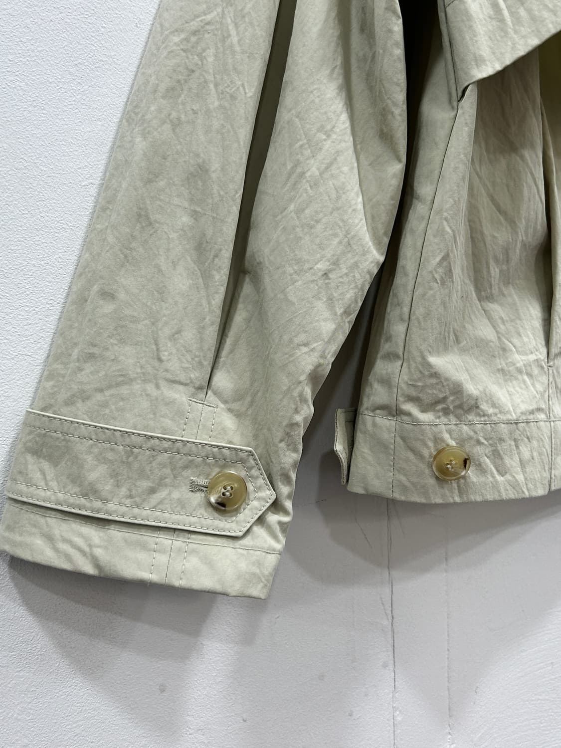 코벳블랑 바스락 오버핏 더블 버튼 숏 트렌치코트 자켓 상품이미지6