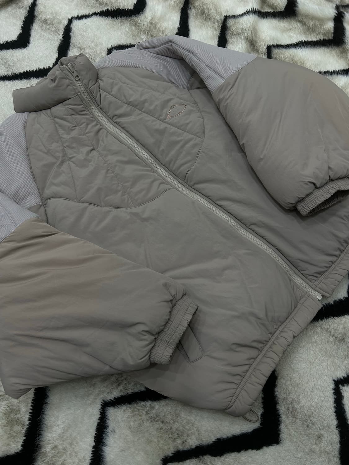 [M]미스치프 롬버스 패딩 자켓/어두운베이지 상품이미지3