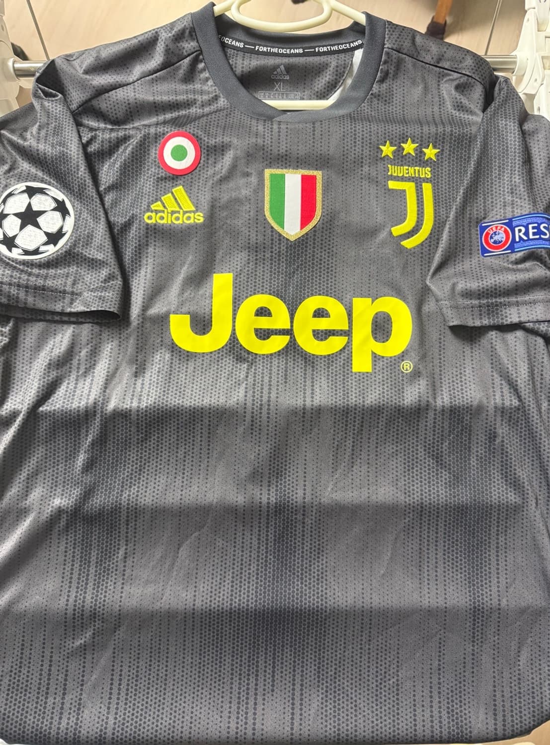 [아디다스] 18/19 18-19 유벤투스 써드 No.7 호날두 상품이미지2