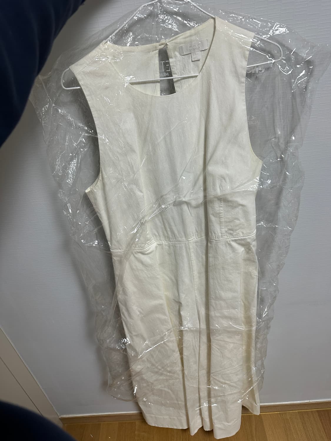 COS 아이보리 백리스 민소매 원피스 EUR 36 상품이미지1